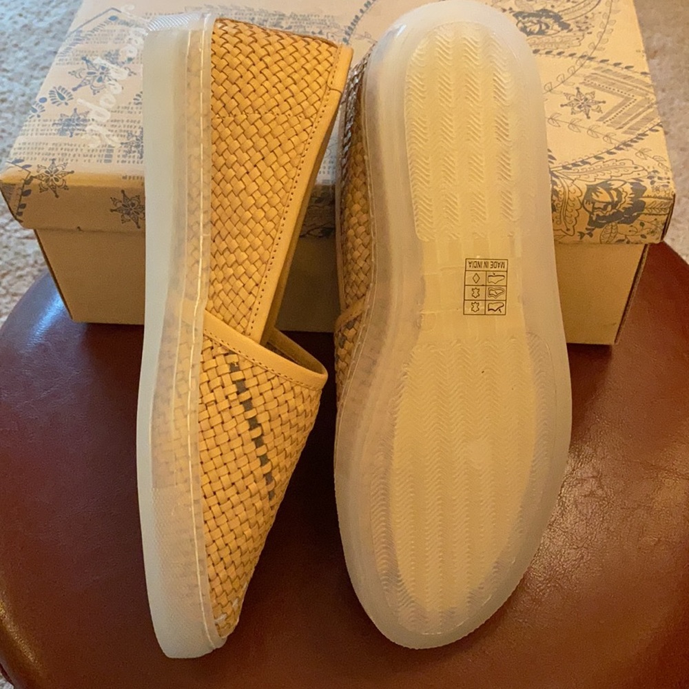 NWB Free People sneakers - Picture 4 of 7